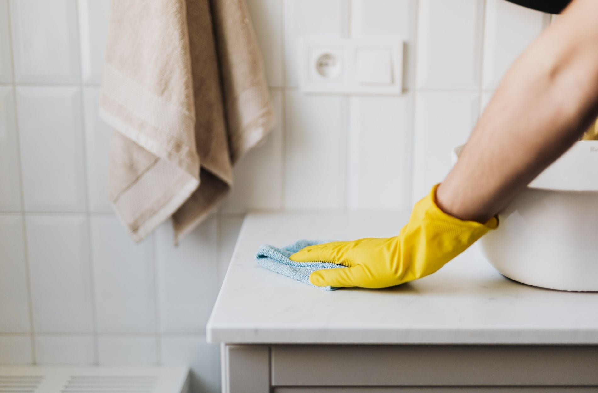 7 Genius Ways to Use a Bicarb Cleaning Paste Around the Home